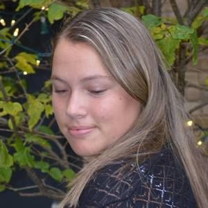 Meet your Posher, Libby